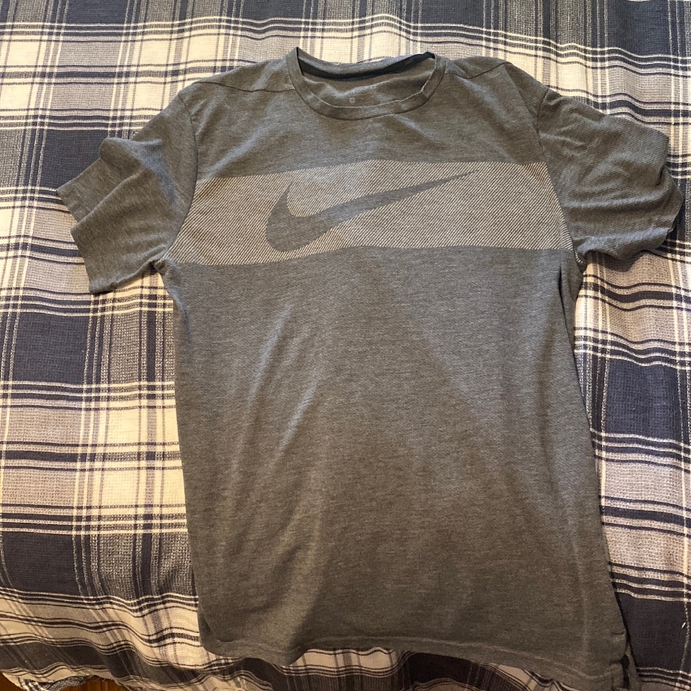 Nike dri-fit tee shirt
